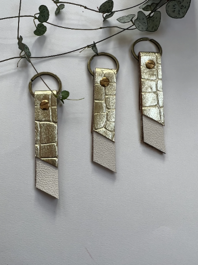 Key Ring | Gold Crocodile and White