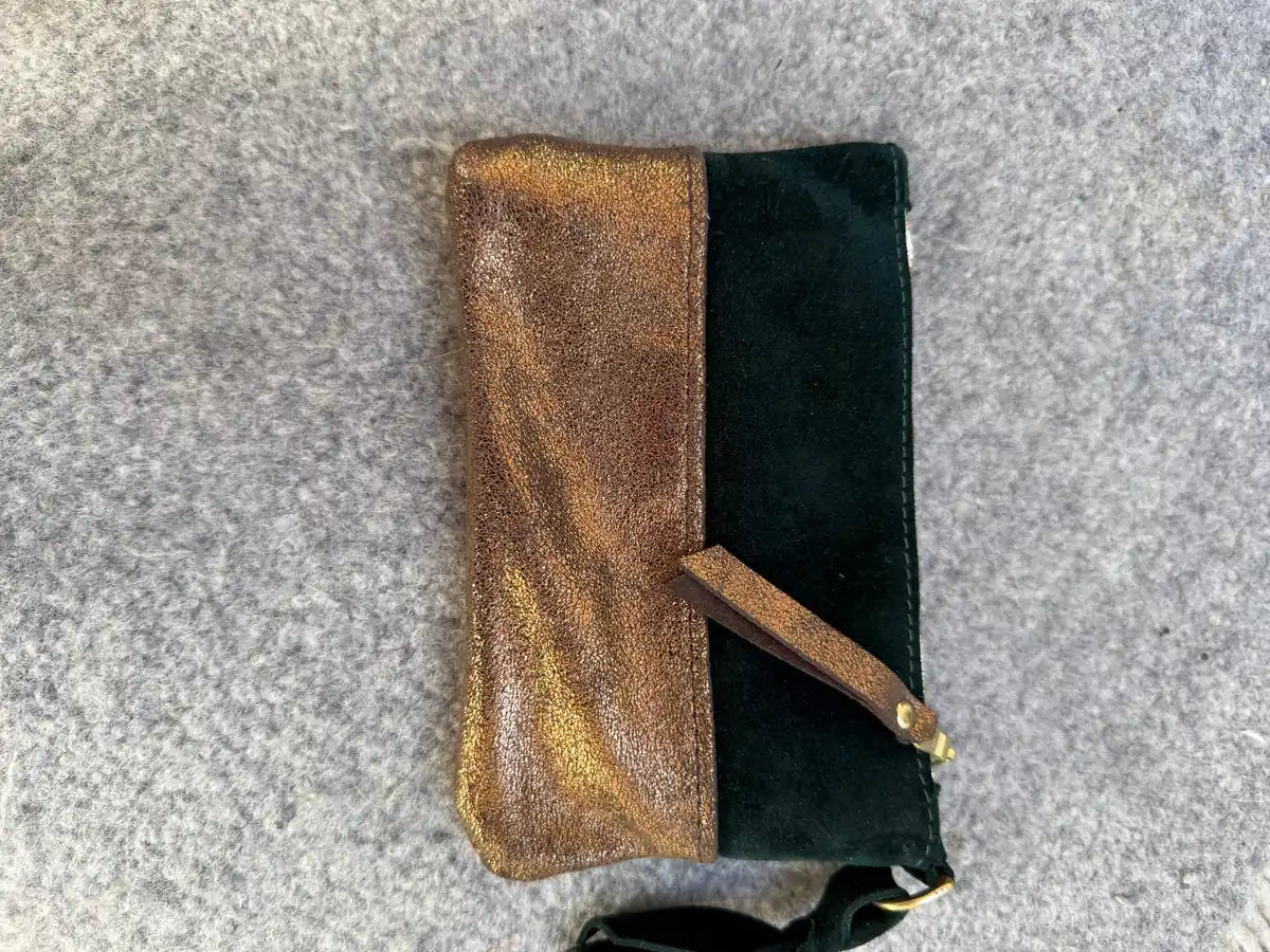 Large forest green and bronze coin purse by LMOR Studio Cornwall, handmade detail close-up