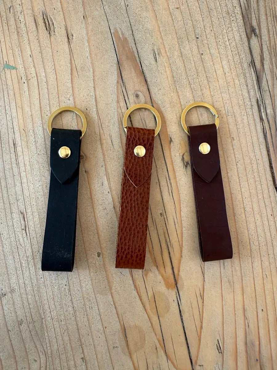 Loop Key Ring in brown leather, handmade by LMOR Studio Cornwall - detail close-up view