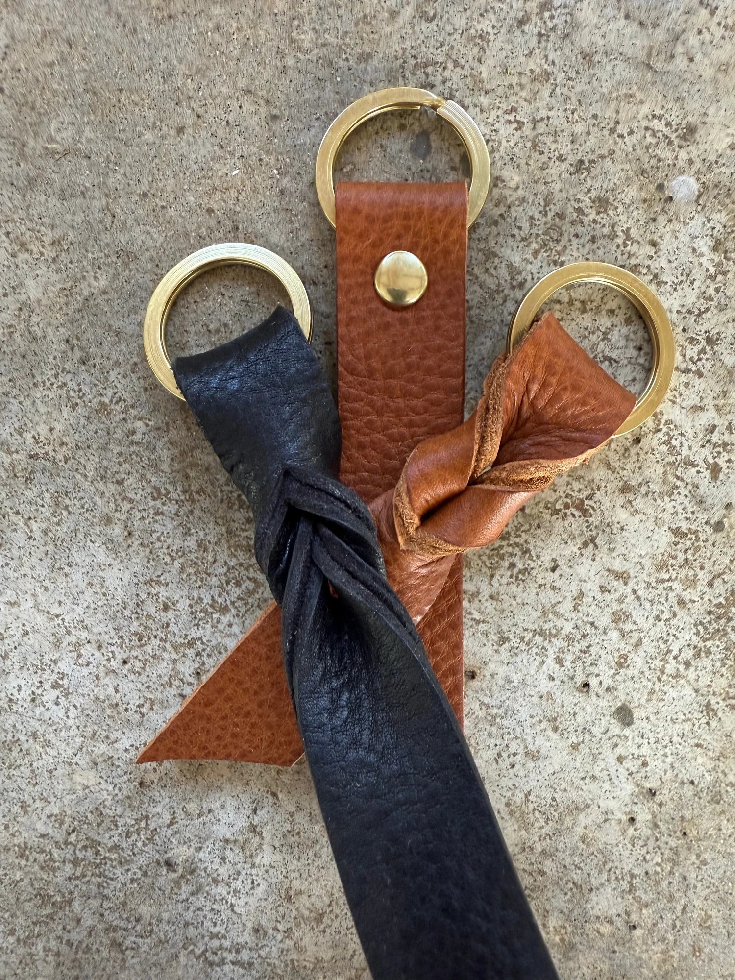 Tan Twist Key Ring by LMOR Studio Cornwall, handmade leather accessory with modern design detail