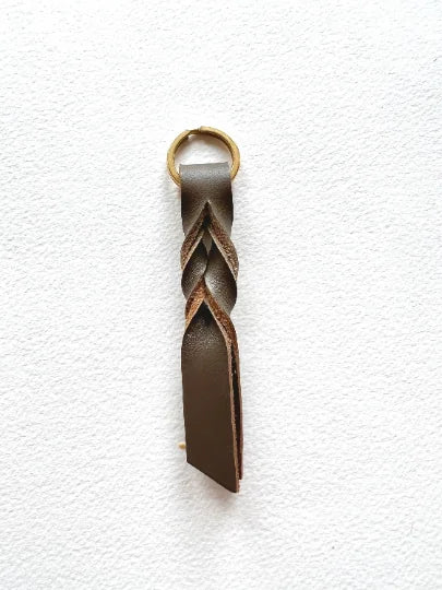 Twist Key Ring | Grey