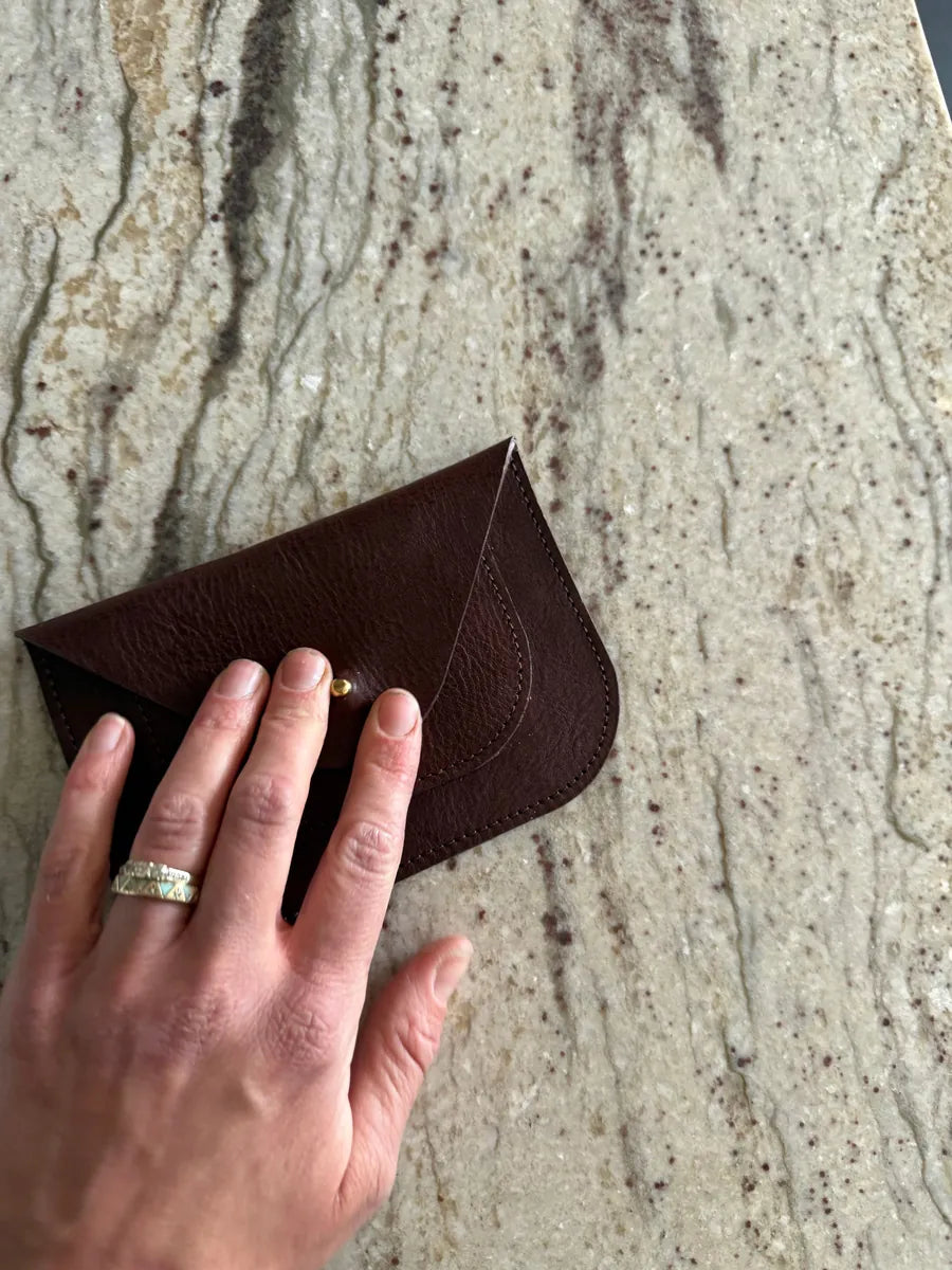 Clara Purse in Chocolate by LMOR Studio Cornwall, handmade leather purse detail view